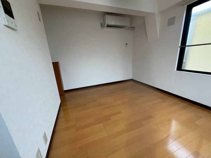 東京都練馬区桜台1丁目の賃貸マンションの居間