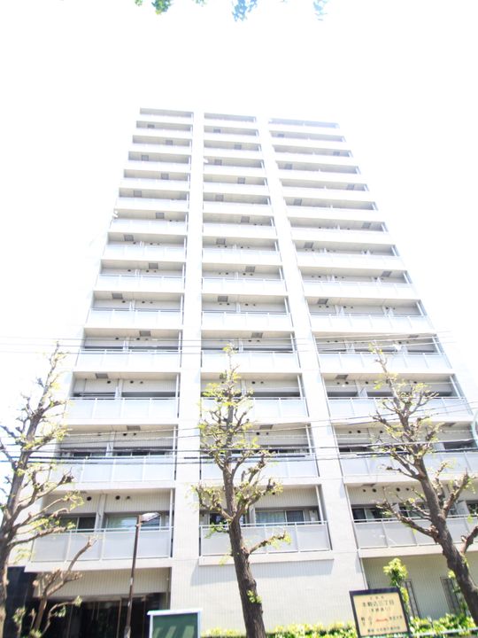 レジディア文京本駒込の外観