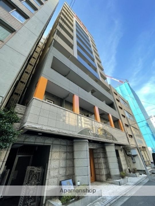 ガラステージ神田小川町の外観