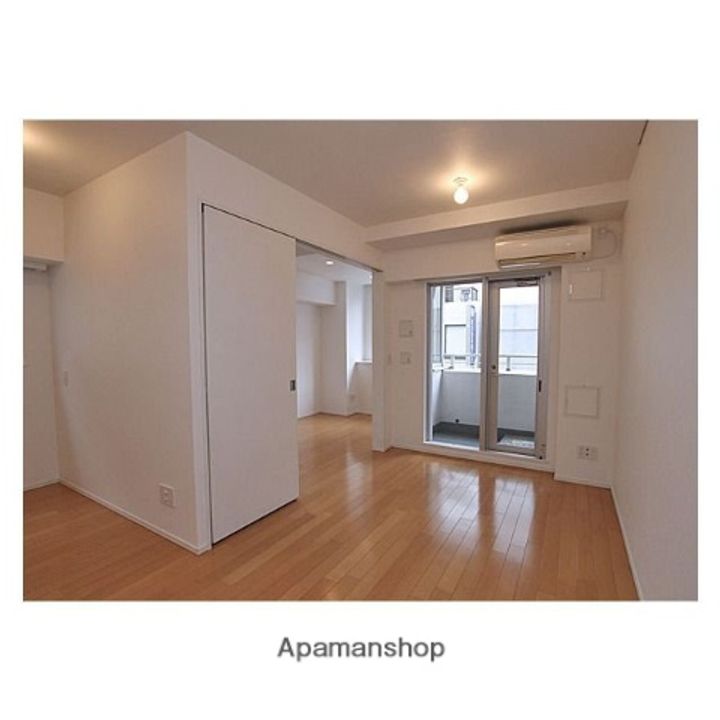 東京都中央区日本橋浜町3丁目の賃貸マンションの居間