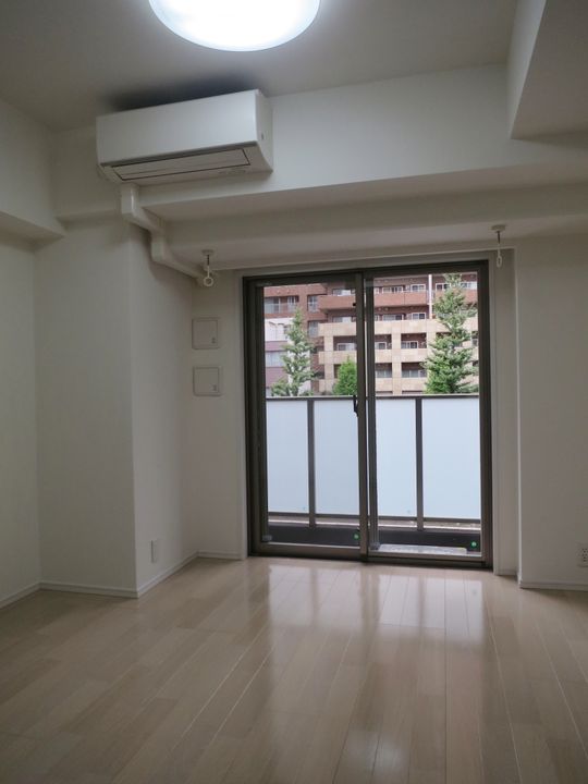 コンフォリア文京春日の居間