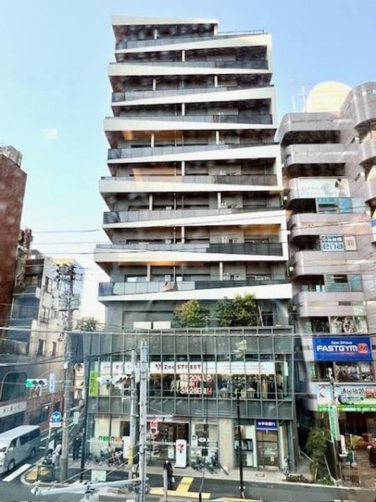 BRILLIA IST 町屋の外観