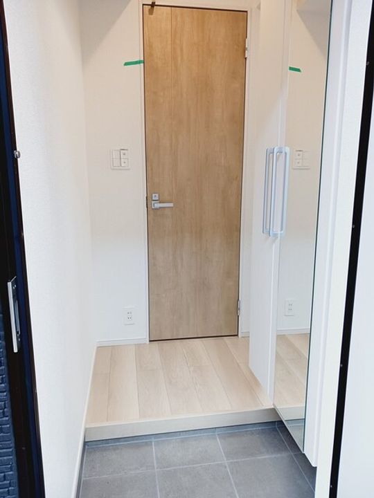 ヴィラーズ フィールドの玄関