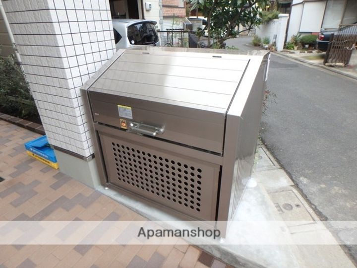 MMYホームズ關井の内装