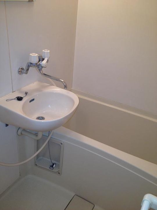 レオパレスNISHIHARAの風呂