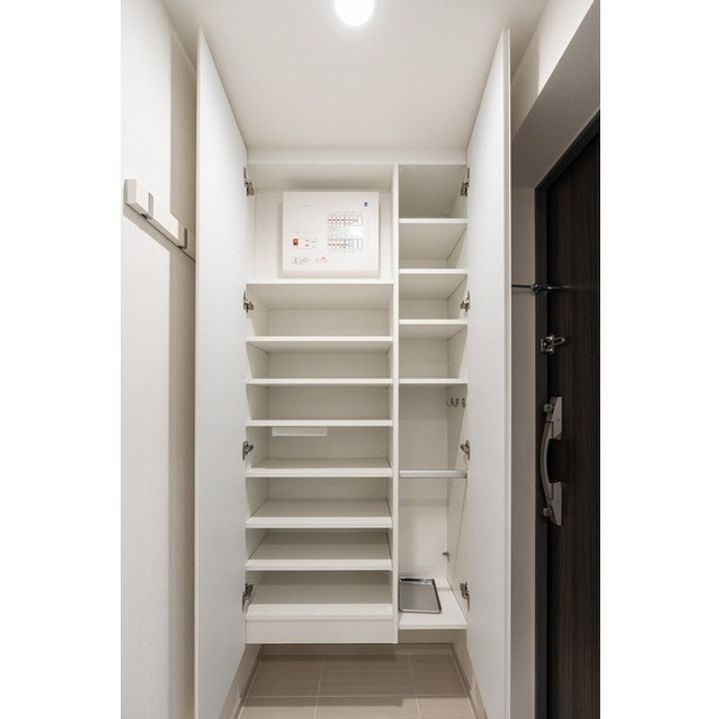 コンフォリア・リヴ東池袋の内装