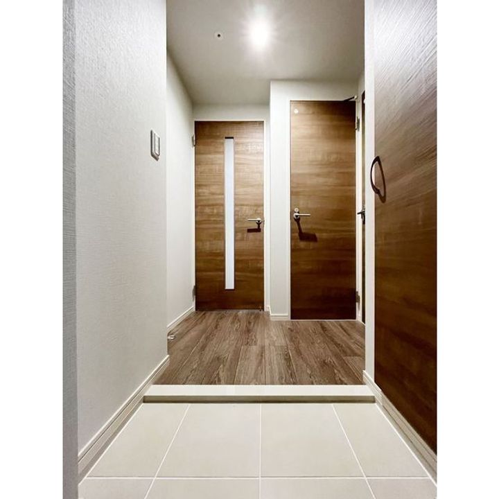 アルファコート曳舟の玄関