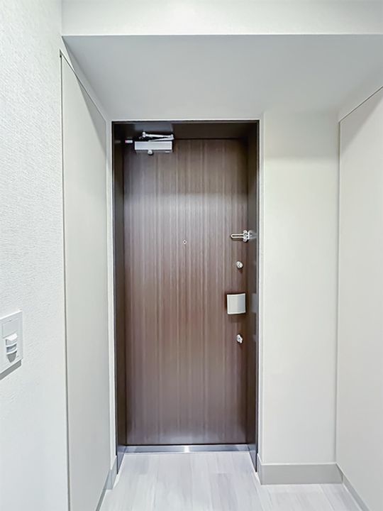 フロンティアレジデンス錦糸公園の玄関