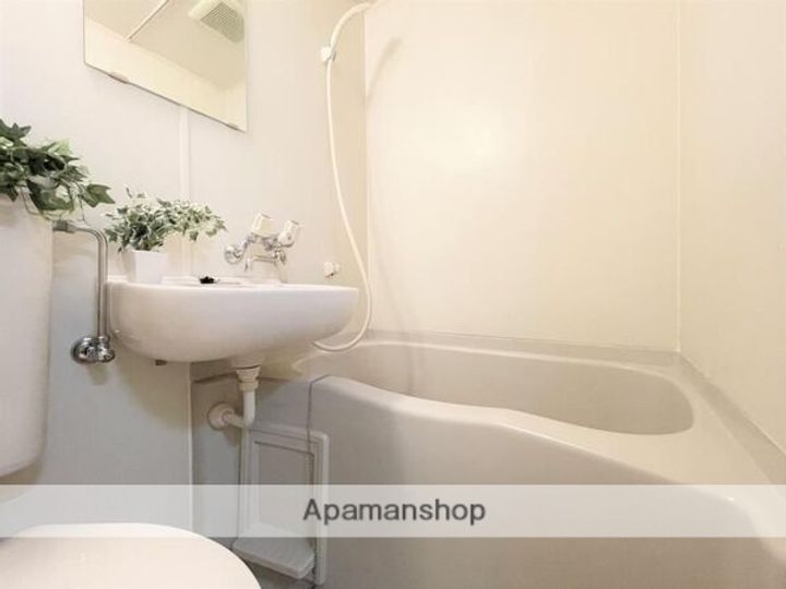 東京都武蔵野市吉祥寺本町4丁目の賃貸アパートの風呂