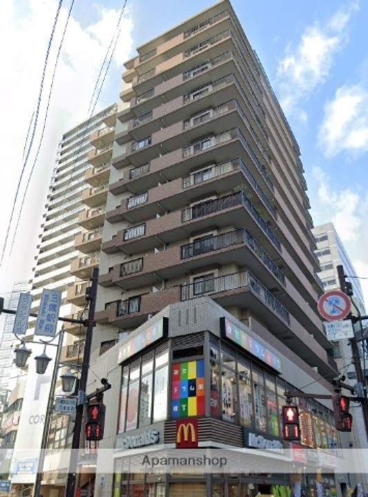 東京都三鷹市下連雀3丁目の賃貸マンションの外観