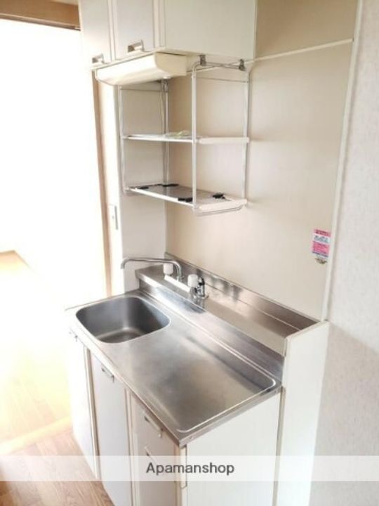 東京都武蔵野市境南町3丁目の賃貸アパートのキッチン