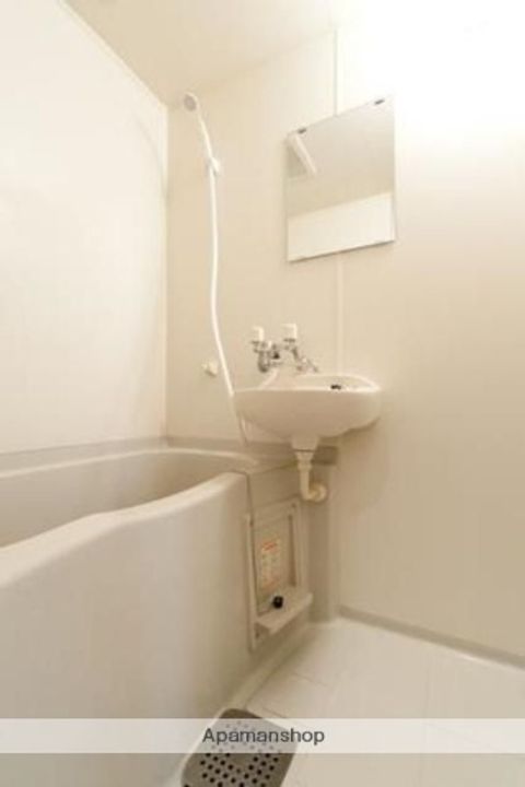 東京都武蔵野市境4丁目の賃貸マンションの風呂