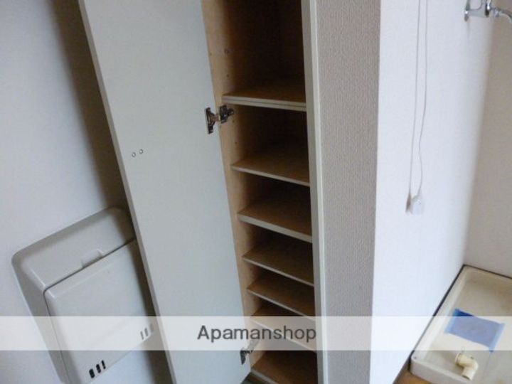 東京都武蔵野市吉祥寺南町4丁目の賃貸アパートの玄関