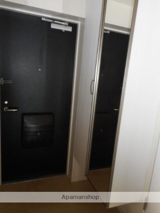 東京都武蔵野市吉祥寺本町2丁目の賃貸マンションの玄関