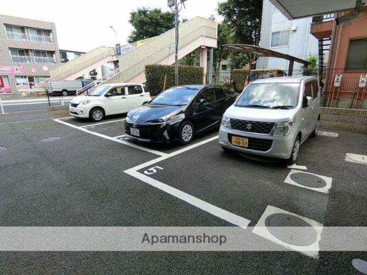 東京都練馬区関町南3丁目の賃貸マンションの外観