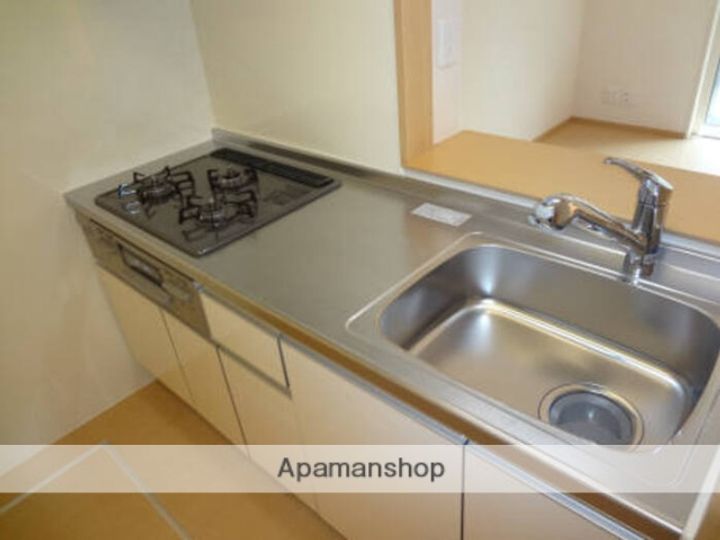 東京都小金井市緑町3丁目の賃貸アパートのキッチン