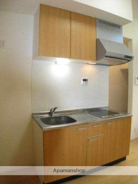 東京都杉並区宮前3丁目の賃貸アパートのキッチン