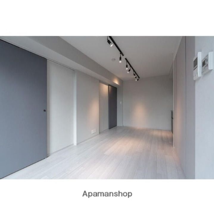 東京都武蔵野市吉祥寺東町1丁目の賃貸マンションの居間