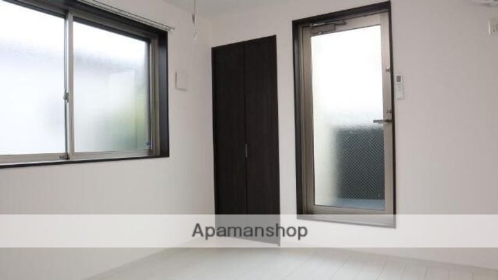 東京都杉並区久我山4丁目の賃貸アパートの居間