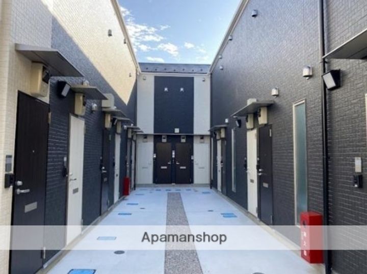 東京都杉並区久我山4丁目の賃貸アパートの外観