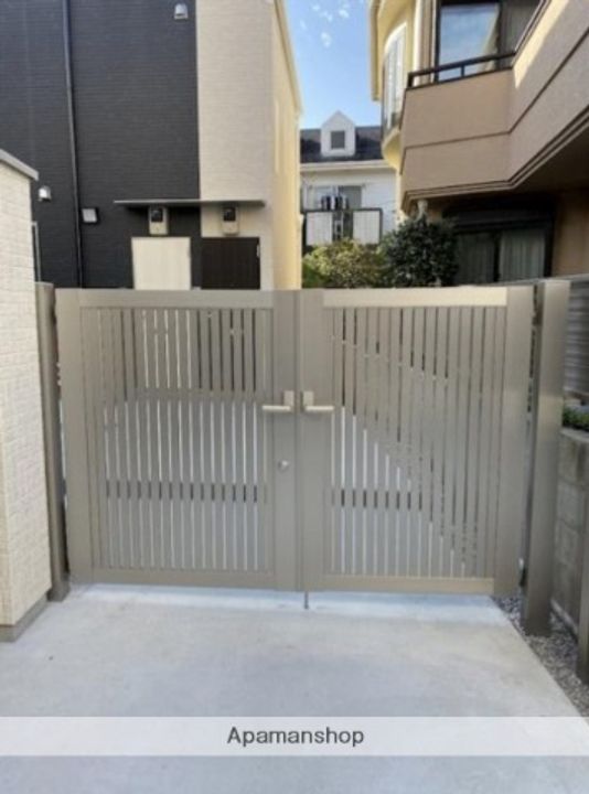 東京都杉並区久我山4丁目の賃貸アパートの外観