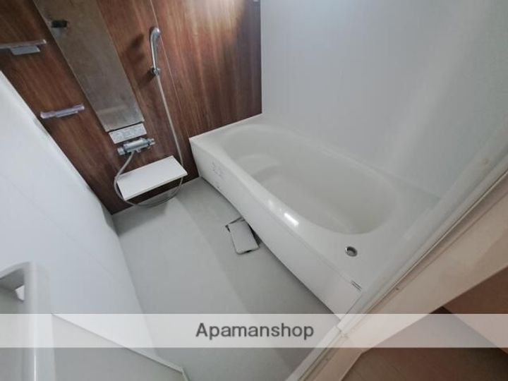 東京都三鷹市牟礼2丁目の賃貸アパートの風呂