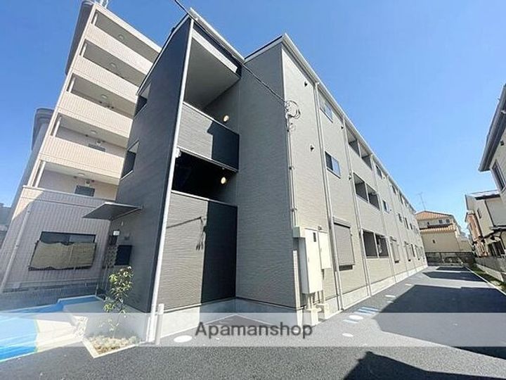 東京都三鷹市新川3丁目の賃貸アパートの外観