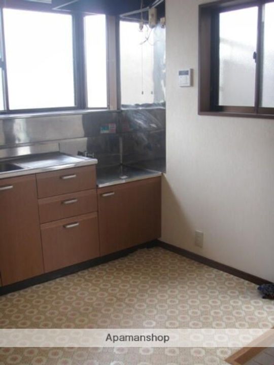 東京都杉並区善福寺3丁目の賃貸アパートのキッチン