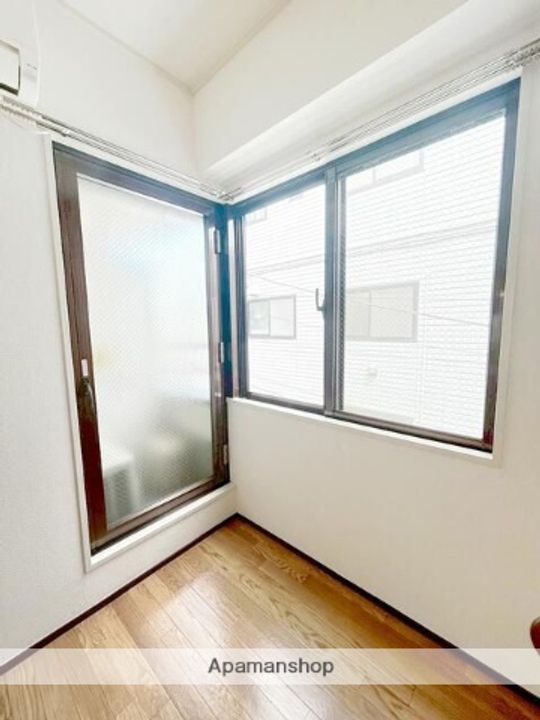 東京都杉並区和泉3丁目の賃貸マンションの内装