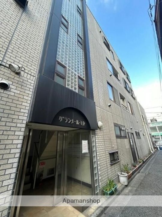 東京都杉並区和泉3丁目の賃貸マンションの外観