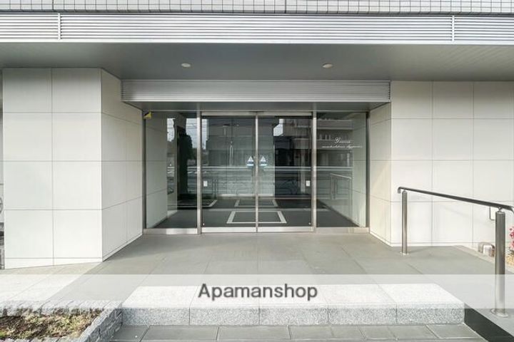 東京都練馬区関町北3丁目の賃貸マンションの外観