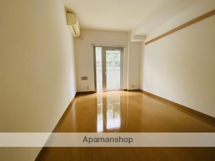 LYNX赤塚新町の居間