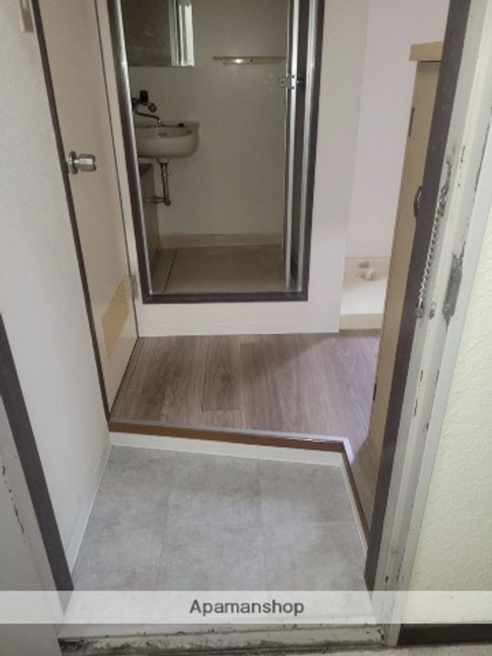 プリザントセキネの玄関