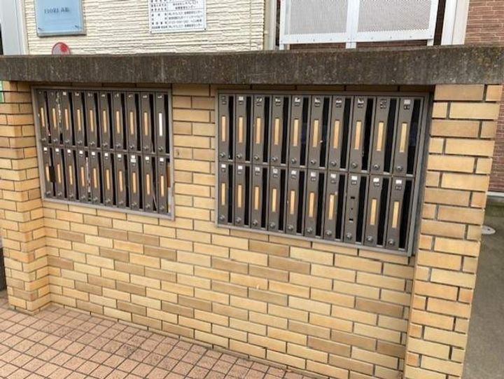 レオパレスFIORI高松の外観