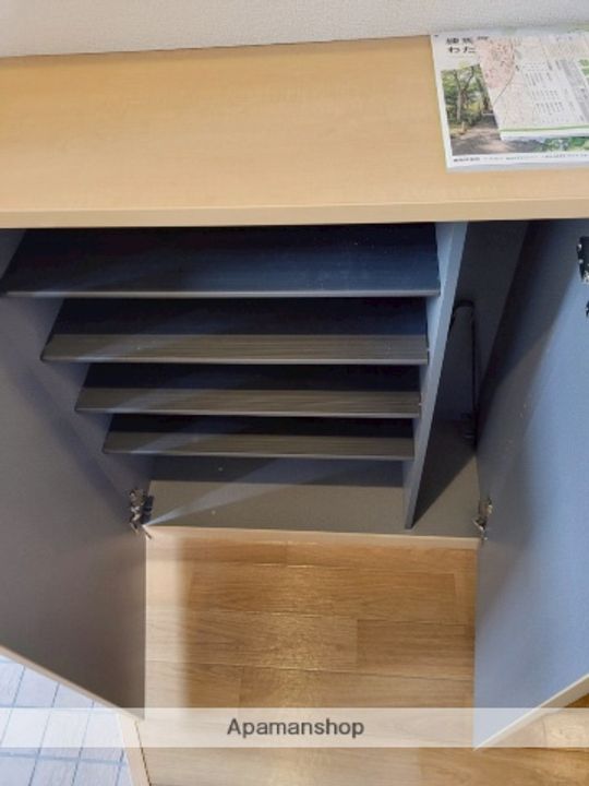 シャーロットの内装