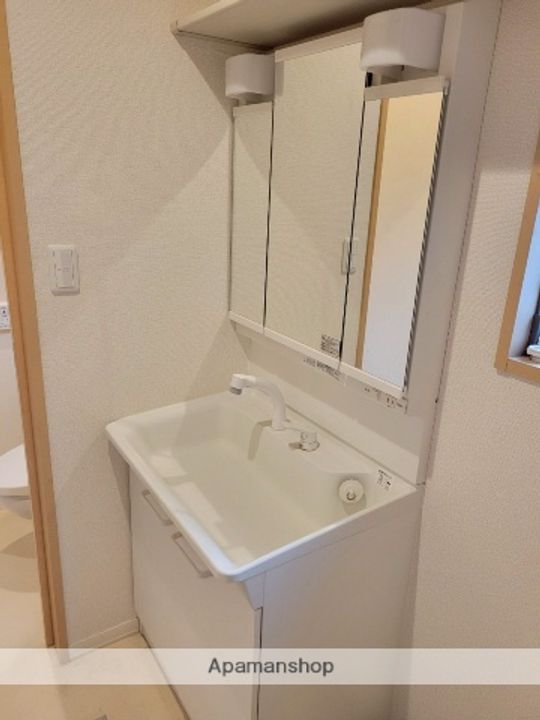 シャーロットのその他画像