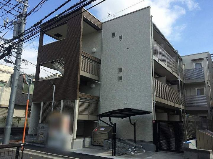 クレイノ葵芳 1号館の外観