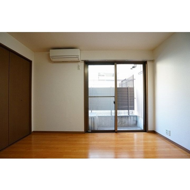 RIKIパレスの居間