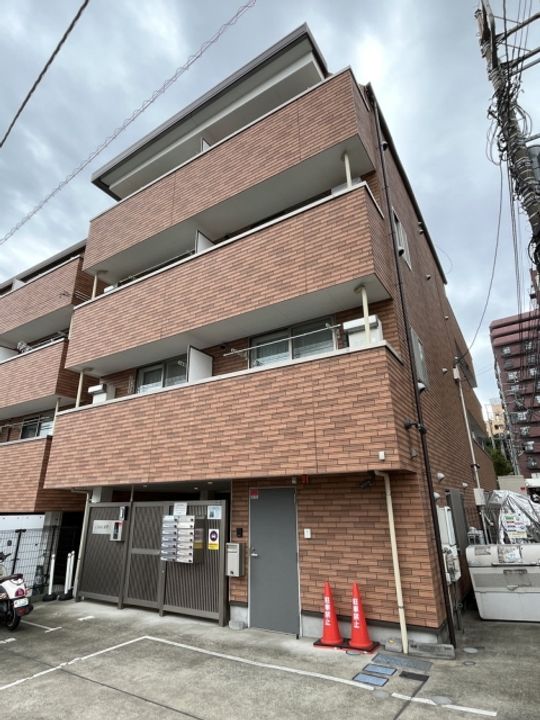東京都板橋区成増2丁目の賃貸マンションの外観