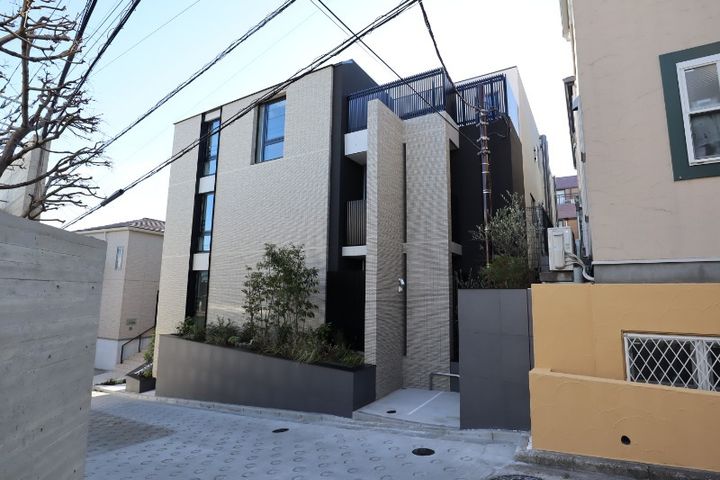 イプセ代々木上原HILLSの外観