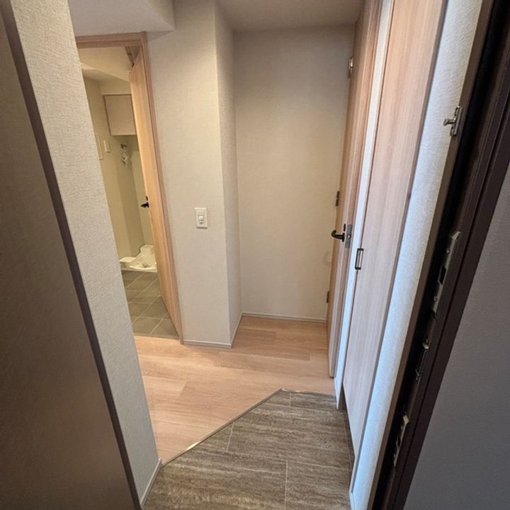 リビオメゾン東北沢の玄関