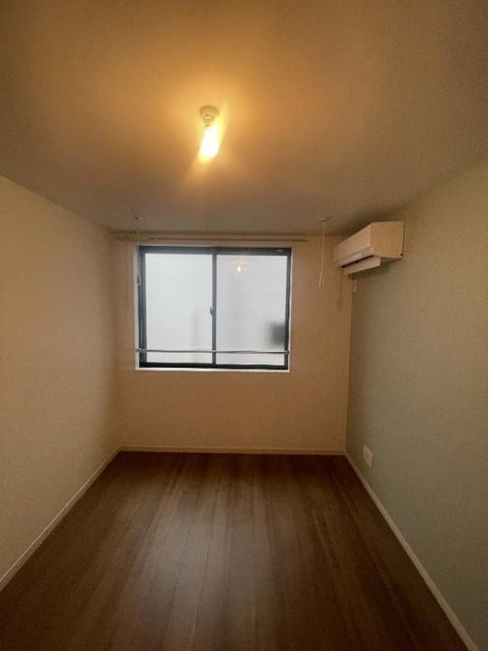 ブリーズTAGARAの居間