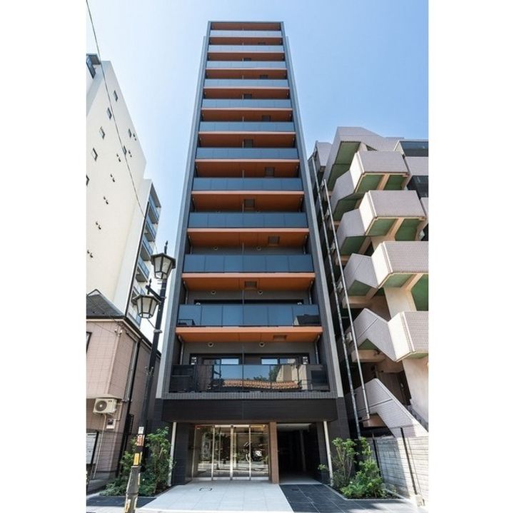 コンフォリア・リヴ北新宿の外観