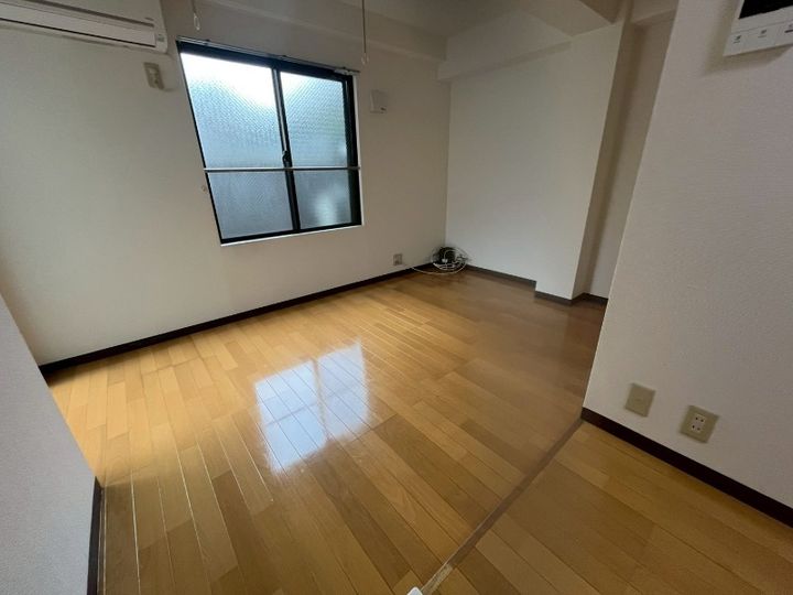 東京都練馬区桜台1丁目の賃貸マンションの居間