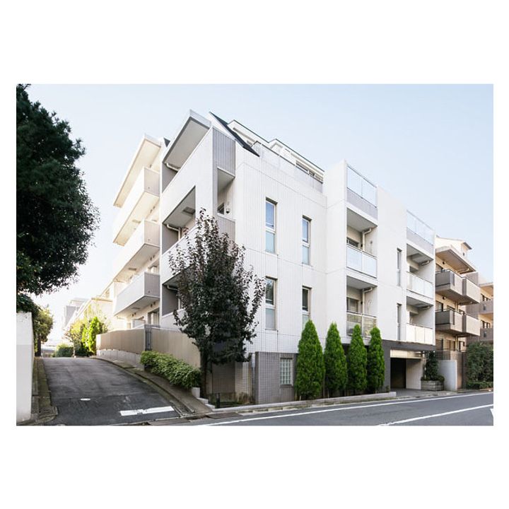 コンフォリア市谷薬王寺の外観