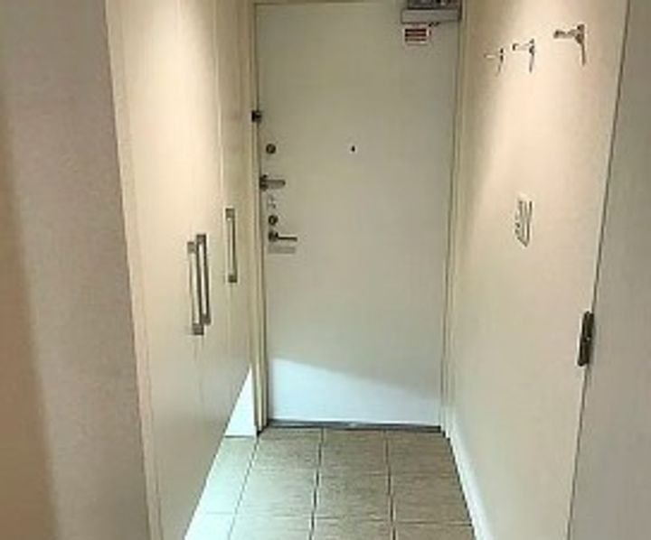 パークアクシス辰巳ステージの玄関