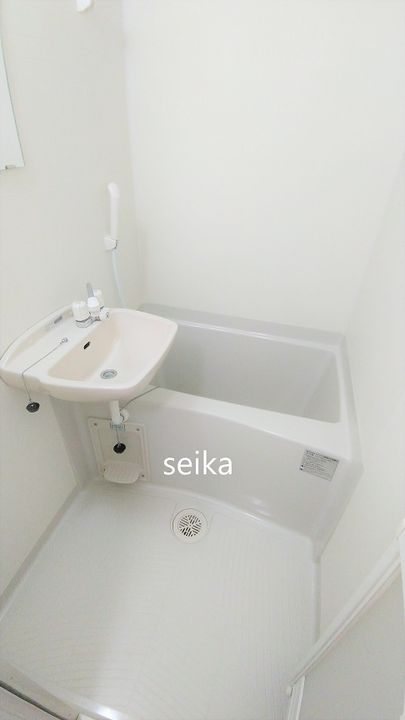 レオパレストリノの風呂