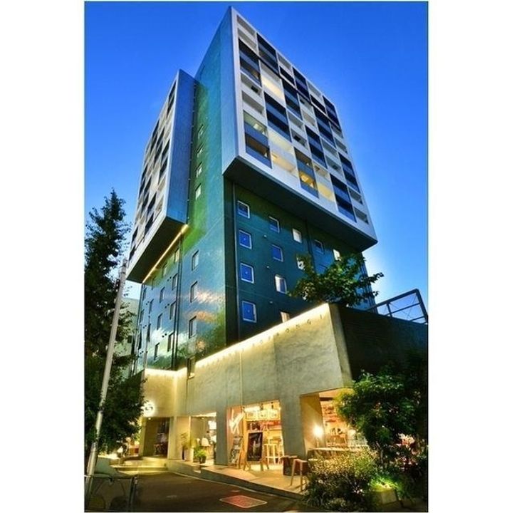 ホテル&レジデンス六本木 住居(7F借上)の玄関