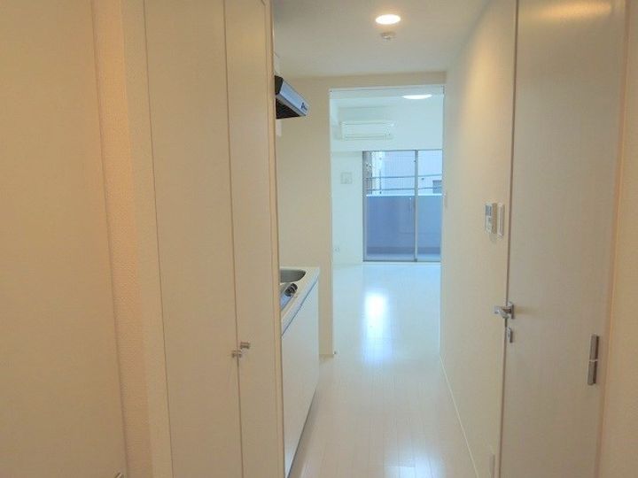 メインステージ日本橋馬喰町803号室の玄関