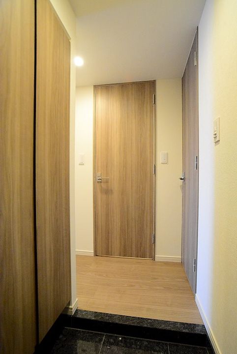 ステージグランデ上野の玄関